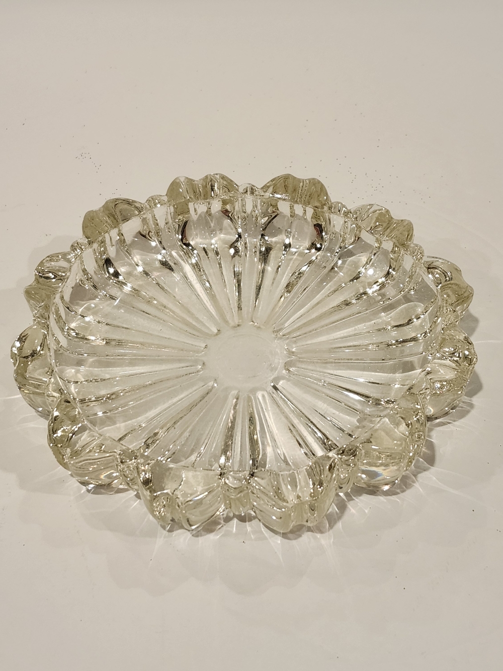 Clear Glass 6 Slot Vintage Ashtray Hazel-Atlas